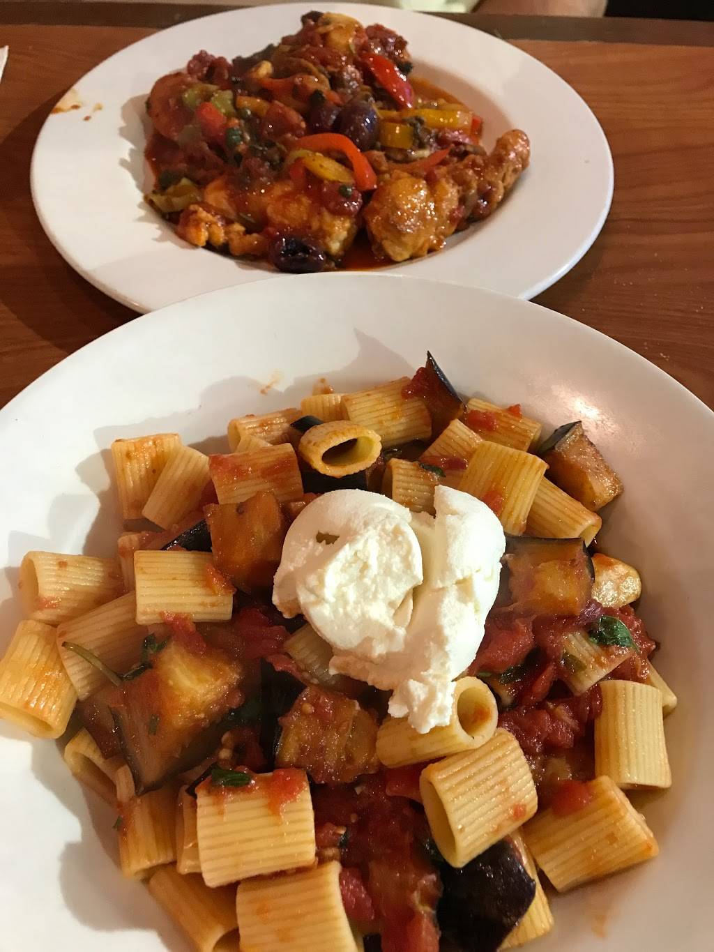 Cascarinos | restaurant | 152-59 10th Ave, Whitestone, NY 11357, USA | 7187464370 OR +1 718-746-4370