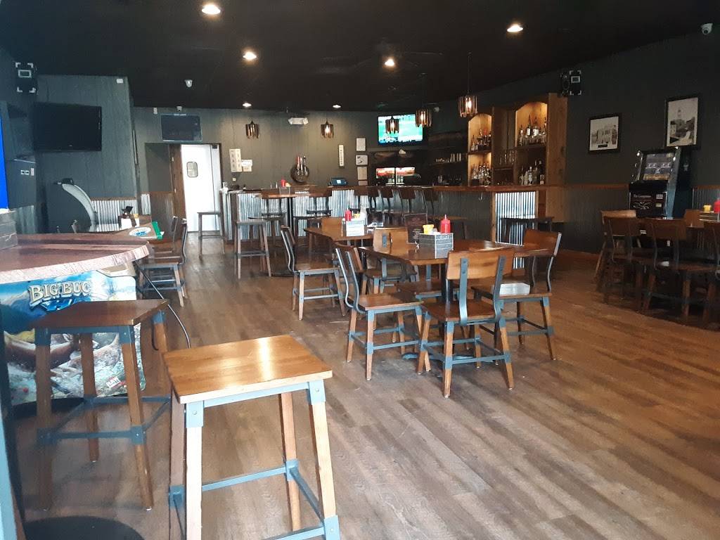 Bourbon Trail | restaurant | 100 Brown St, Runnells, IA 50237, USA | 5159669342 OR +1 515-966-9342