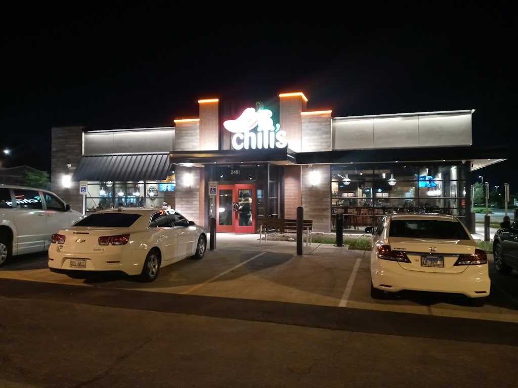 Chilis Grill & Bar | restaurant | 2401 W 95th St, Evergreen Park, IL 60805, USA | 7087653021 OR +1 708-765-3021