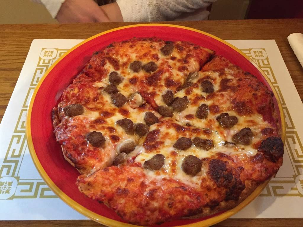 Foxs Pizza Den | restaurant | 144 N Broad St, Ridgway, PA 15853, USA | 8147762189 OR +1 814-776-2189
