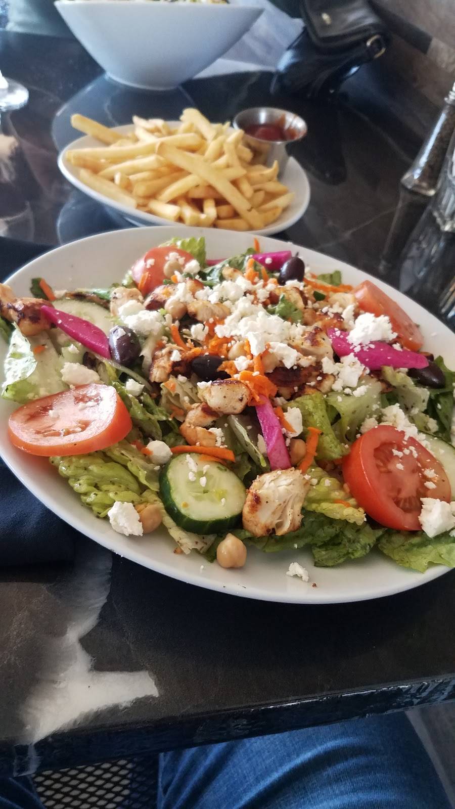 Shaks Mediterranean Bistro | restaurant | 406 Main St, Vista, CA 92084, USA | 7607202233 OR +1 760-720-2233