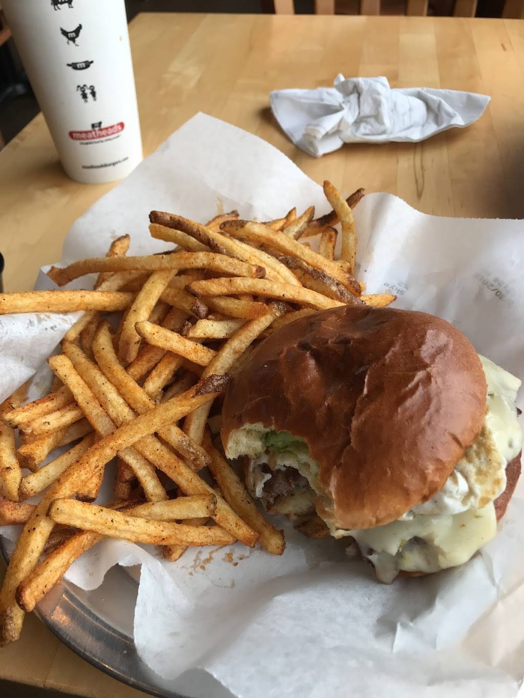 Meatheads Burgers & Fries | restaurant | 7137 Kingery Hwy, Willowbrook, IL 60527, USA | 6303256608 OR +1 630-325-6608