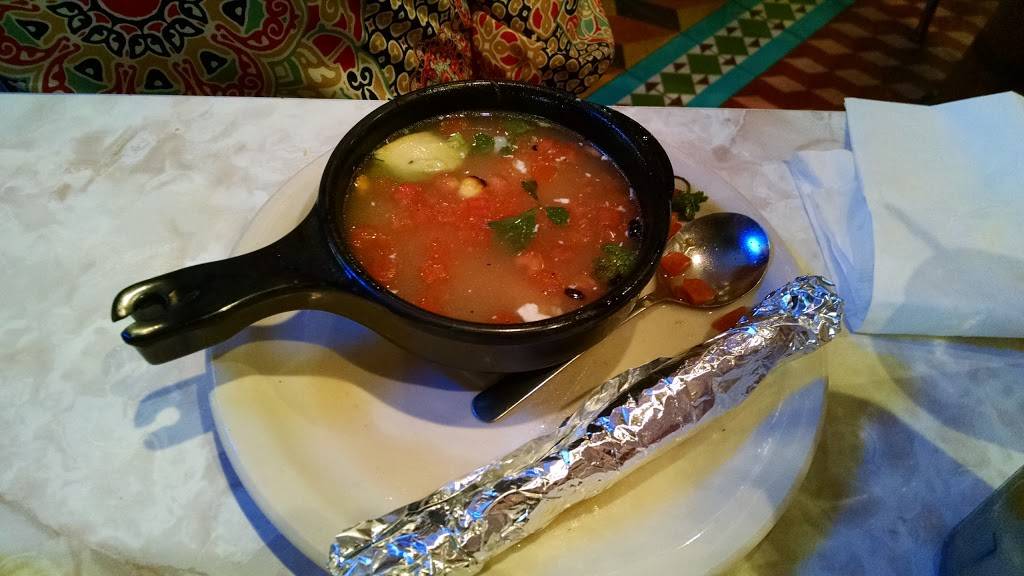 Chuys | restaurant | Service Rd, 9700 N Fwy, Fort Worth, TX 76177, USA | 8177416090 OR +1 817-741-6090