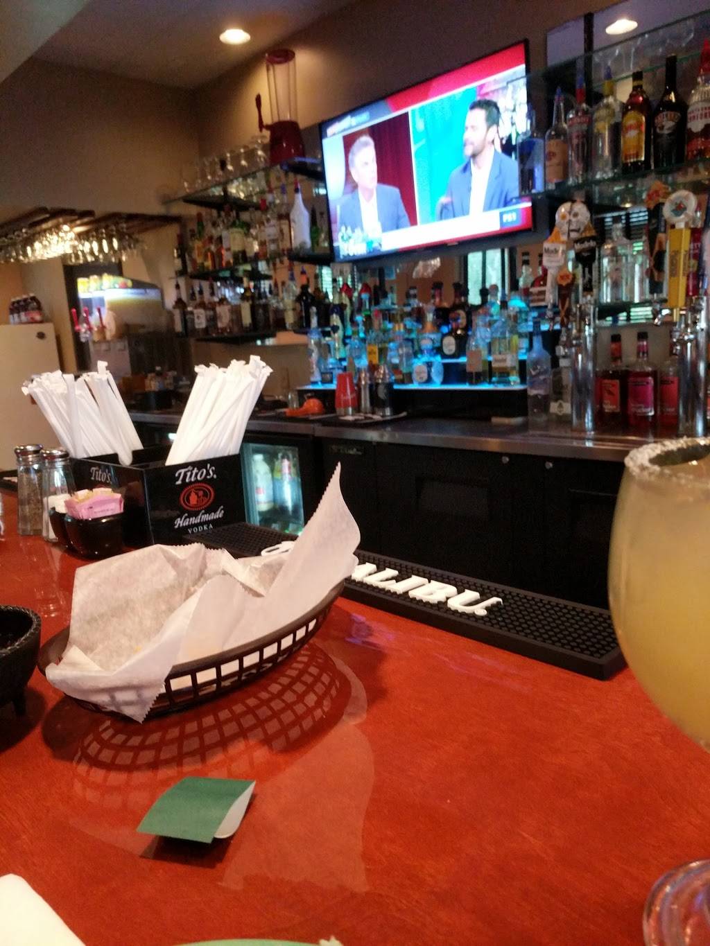 La Nopalera Restaurant | restaurant | 5 Sams Point Rd, Beaufort, SC 29907, USA | 8435250609 OR +1 843-525-0609