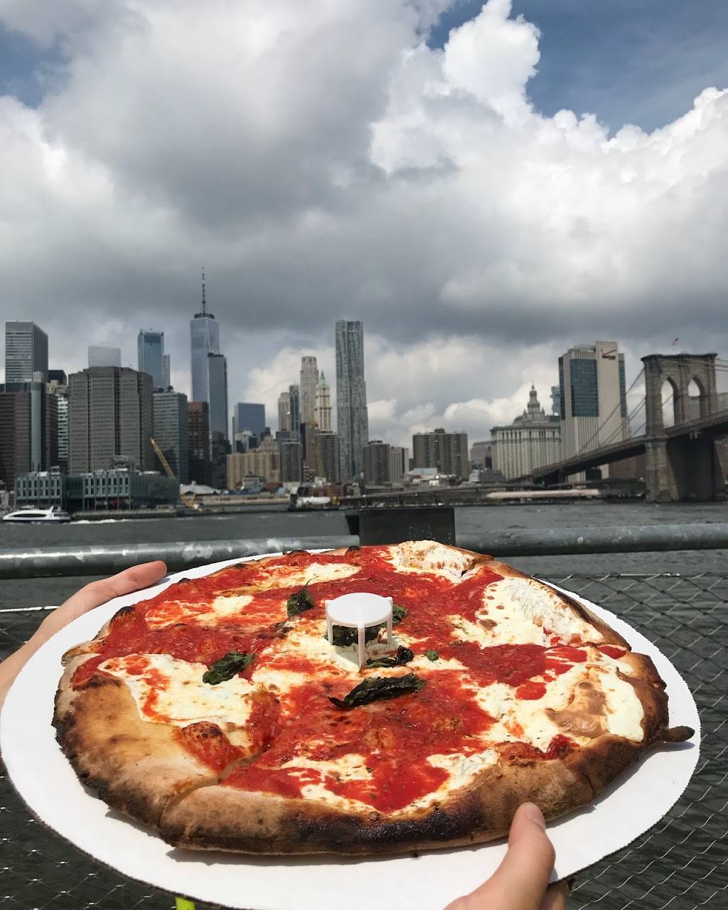 Grimaldis Pizzeria | restaurant | 1 Front St, Brooklyn, NY 11201, USA | 7188584300 OR +1 718-858-4300