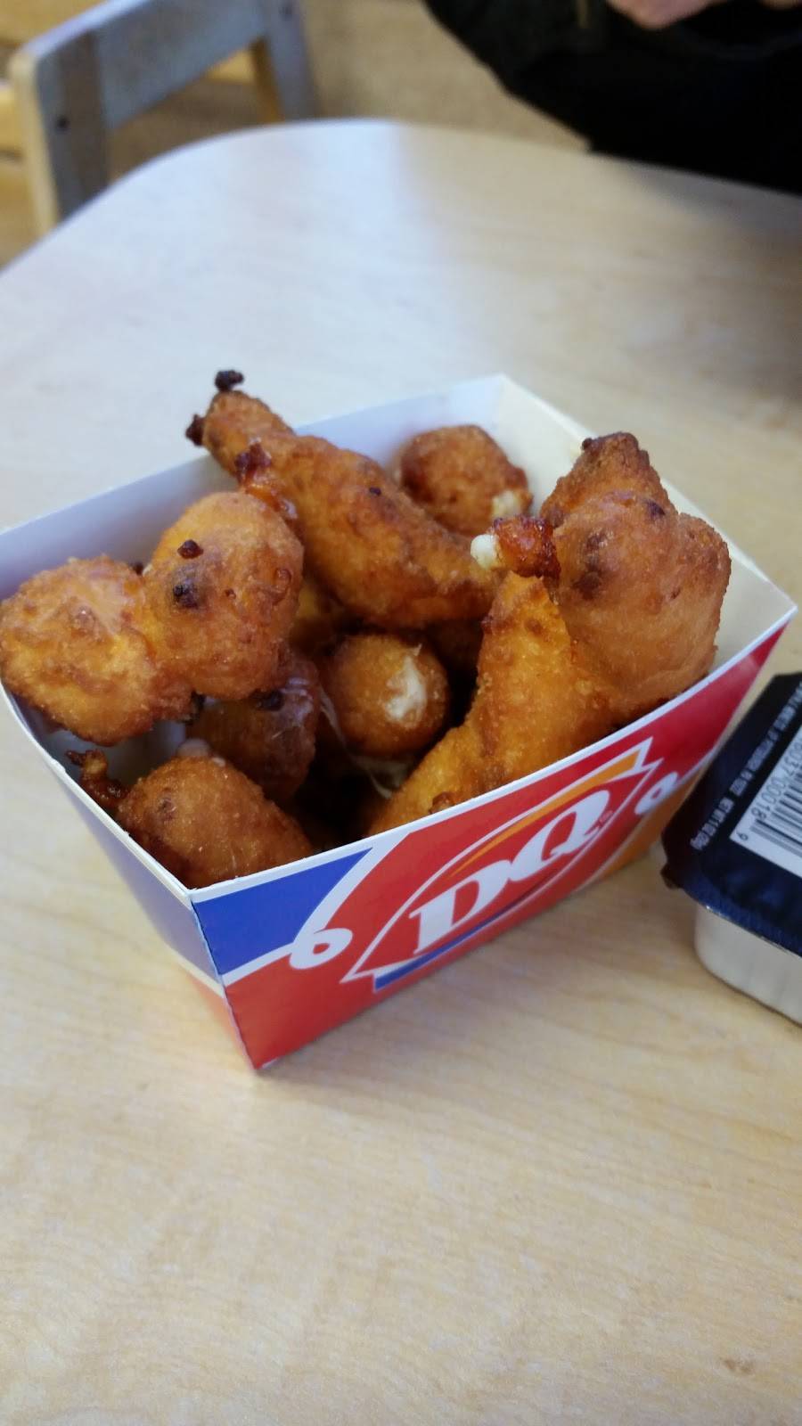 Dairy Queen | restaurant | 1731 Meriden-Waterbury Turnpike, Milldale, CT 06467, USA | 8606215735 OR +1 860-621-5735