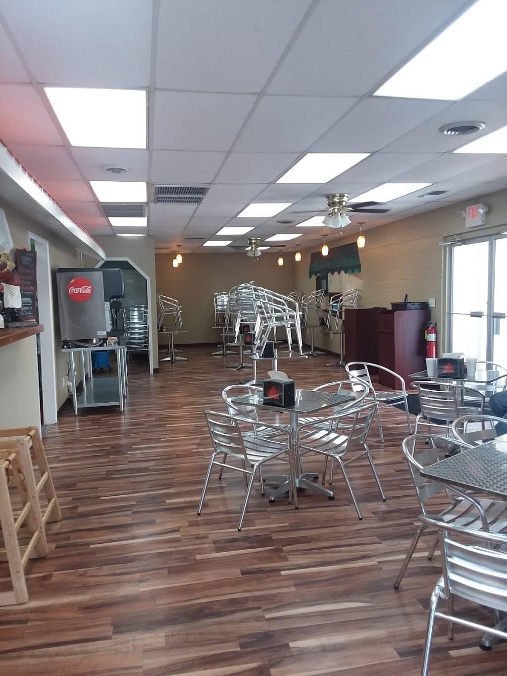 The Dog House | restaurant | Greeneville, TN 37745, USA | 4236097179 OR +1 423-609-7179