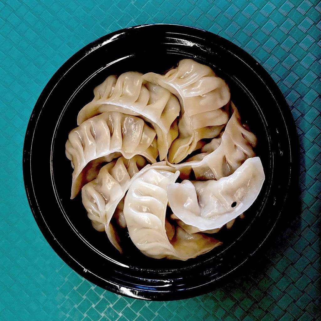 Kathmandu Momo Station Blackstone | restaurant | 3924 ½, Farnam St, Omaha, NE 68131, USA | 4025946004 OR +1 402-594-6004