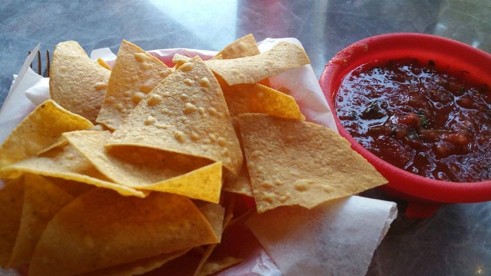 Salsas Cantina | restaurant | 410 Clovis Ave, Clovis, CA 93612, USA | 5593230400 OR +1 559-323-0400