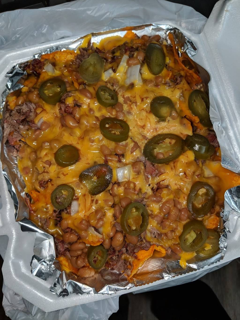 Wilsons BBQ | restaurant | 6513 Brentwood Stair Rd, Fort Worth, TX 76112, USA | 6822132343 OR +1 682-213-2343