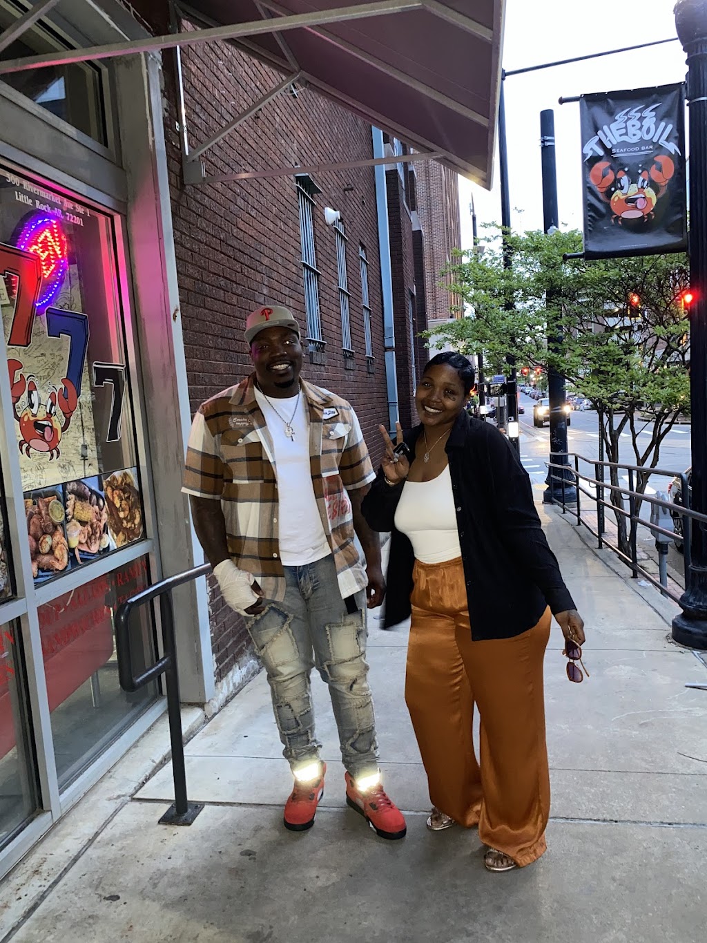 The boil 777 | restaurant | 300 River Market Ave, Little Rock, AR 72202, USA | 5013532750 OR +1 501-353-2750