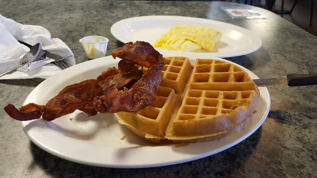 R-Place Eatery | restaurant | 35523 US-27, Haines City, FL 33844, USA | 8634211304 OR +1 863-421-1304