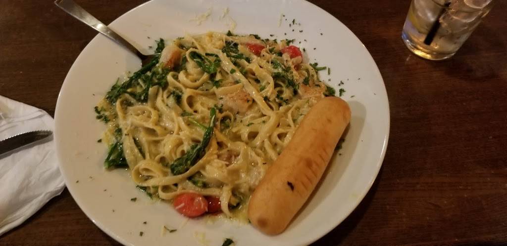 TGI Fridays | restaurant | 629 Park City Center, Lancaster, PA 17601, USA | 7173949964 OR +1 717-394-9964