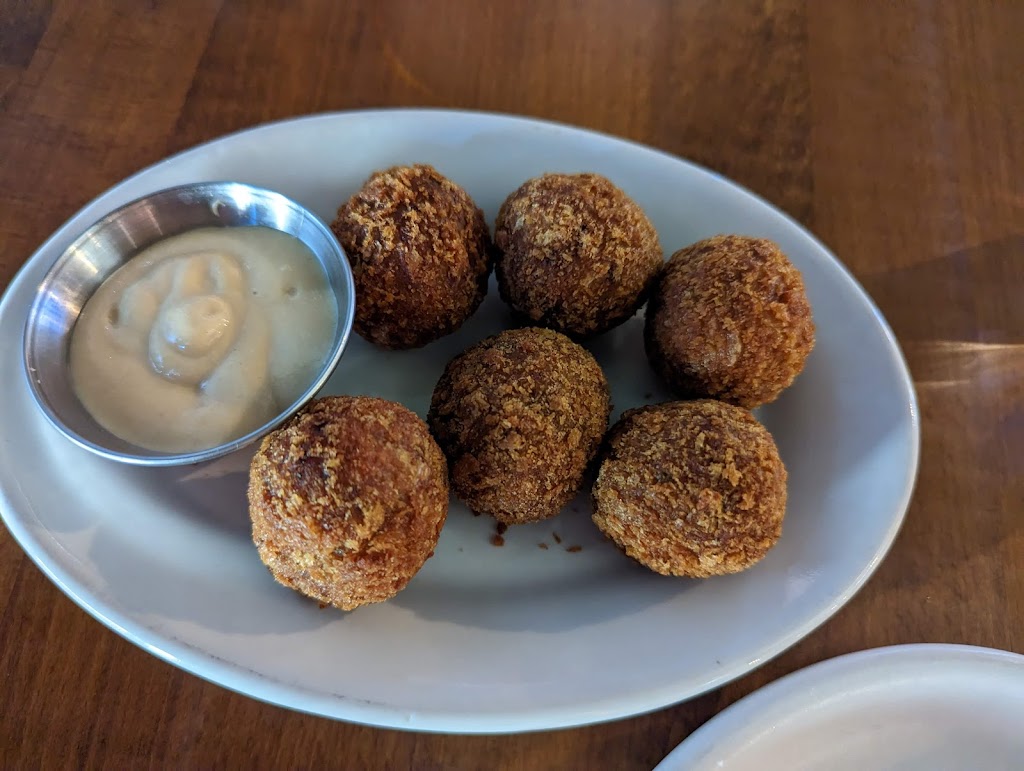 The Dutch - DAM Good Food | restaurant | 5340 E Broadway Blvd, Tucson, AZ 85711, USA | 5207920624 OR +1 520-792-0624