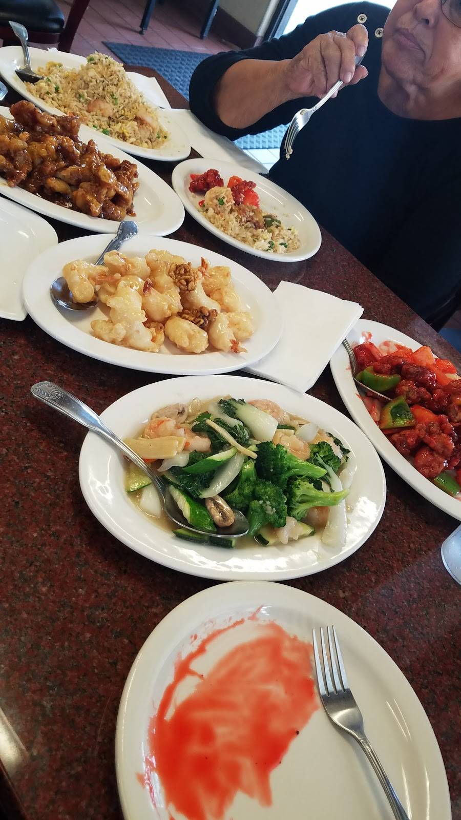 J L Kitchen | restaurant | 1076 Davis St, San Leandro, CA 94577, USA | 5105626212 OR +1 510-562-6212