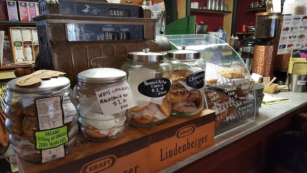 Cafe’ Cahuenga General Store (aka Hallenbecks) | cafe | 5510 Cahuenga Blvd, North Hollywood, CA 91601, USA | 8189855916 OR +1 818-985-5916