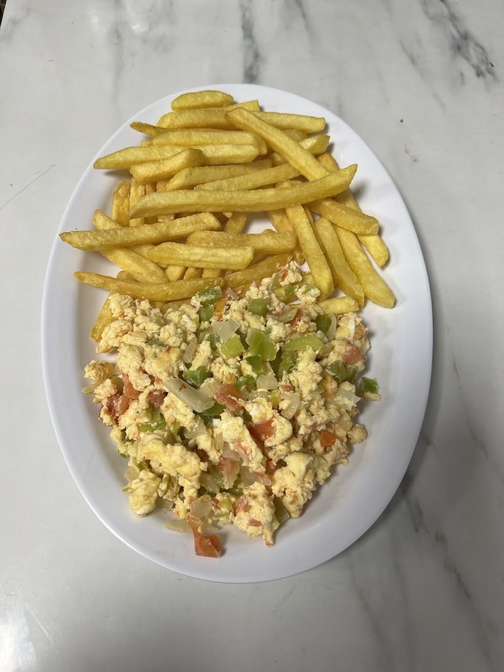 Mayas Kitchen 305 | restaurant | 9706 SW 40th St, Olympia Heights, FL 33165, USA | 3053921912 OR +1 305-392-1912