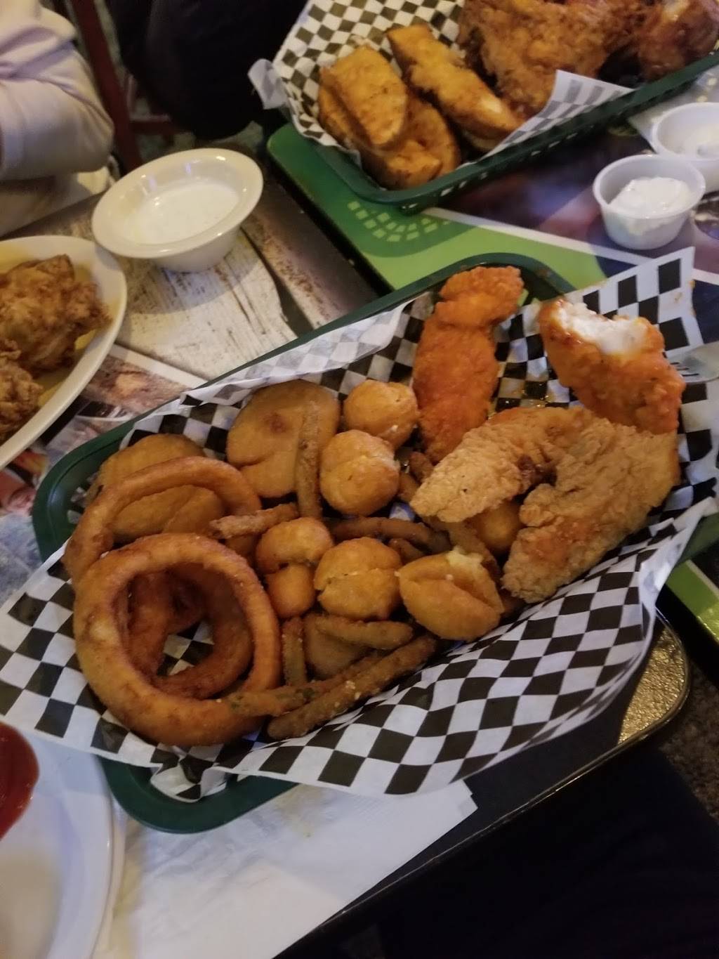 Bonney Lake Tavern | restaurant | 18212 WA-410, Bonney Lake, WA 98391, USA | 2538639904 OR +1 253-863-9904