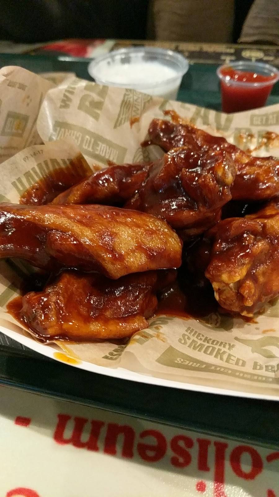 Wingstop | meal takeaway | 5446 Westpointe Plaza Drive, Columbus, OH 43228, USA | 6148769464 OR +1 614-876-9464
