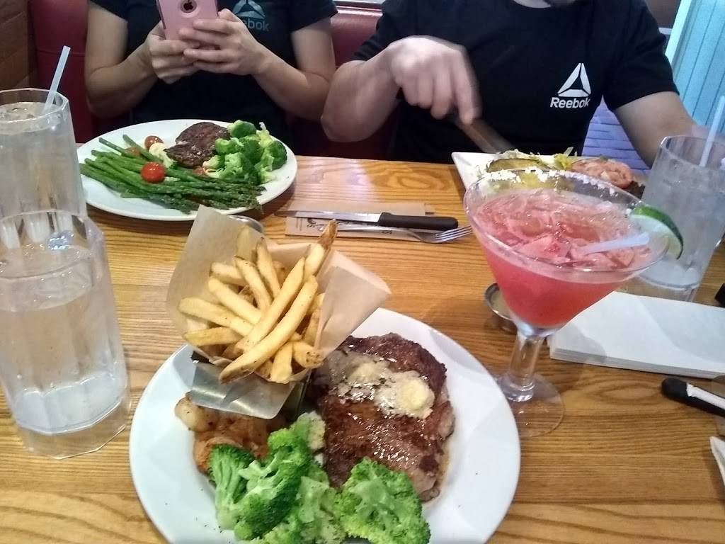 Chilis Grill & Bar | restaurant | 772 E Millsap Rd, Fayetteville, AR 72703, USA | 4795219921 OR +1 479-521-9921