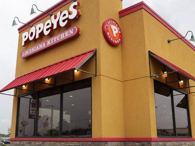 Popeyes Louisiana Kitchen | restaurant | 2800 W College Ave, Appleton, WI 54914, USA | 9202574222 OR +1 920-257-4222