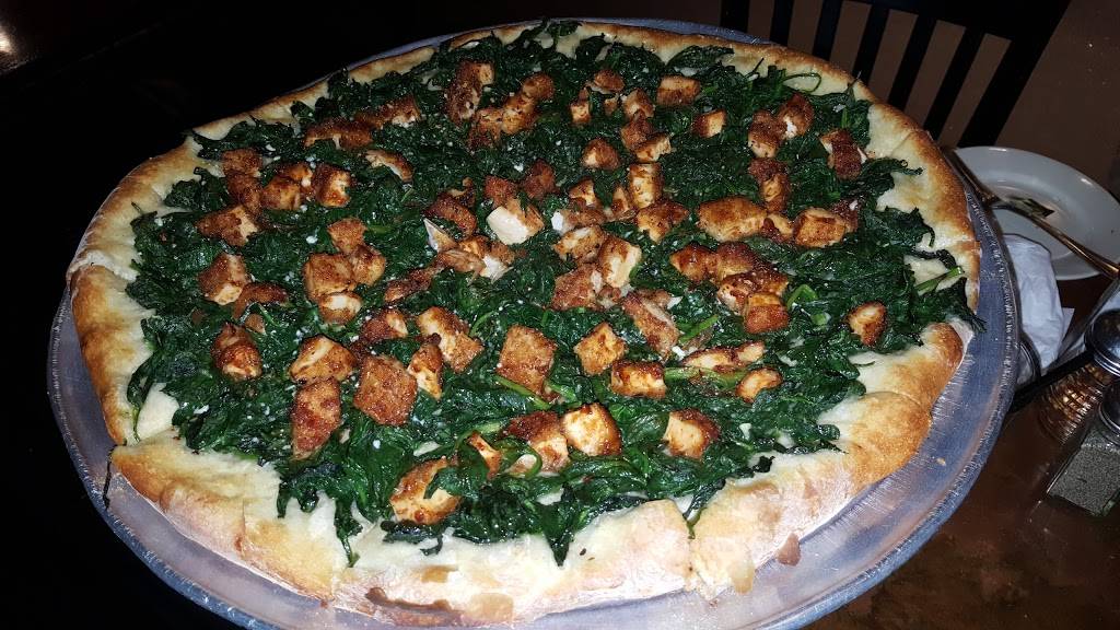 First & Last Tavern Avon | restaurant | 26 W Main St, Avon, CT 06001, USA | 8606762000 OR +1 860-676-2000