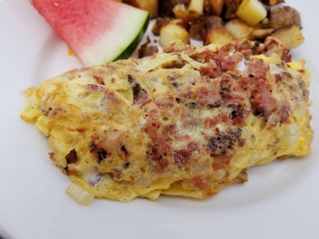 OPetit Restaurant | restaurant | 139 Chemin Watchorn, Morin-Heights, QC J0R 1H0, Canada | 4502268848 OR +1 450-226-8848