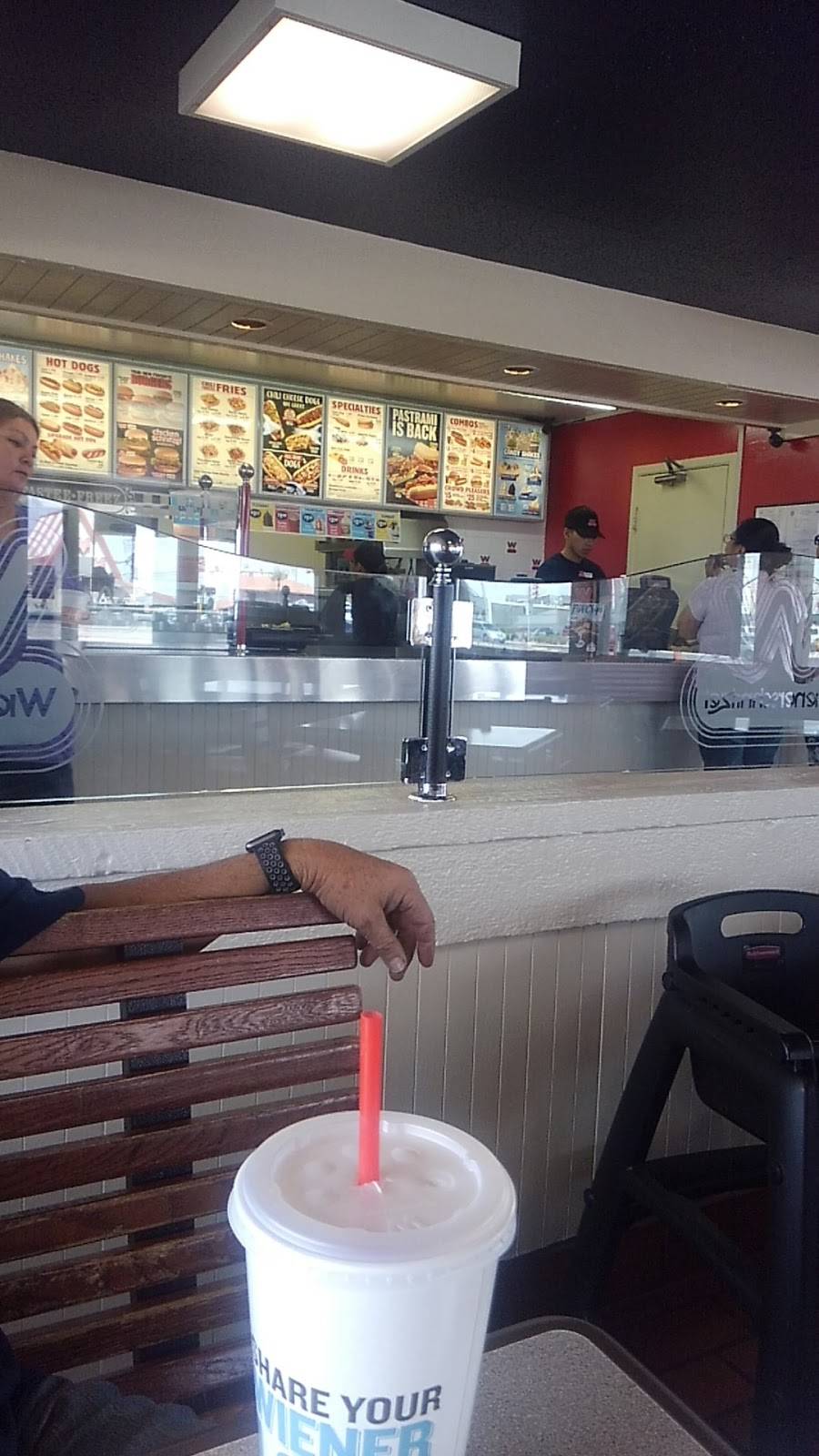 Wienerschnitzel | restaurant | 10008 Dyer St, El Paso, TX 79924, USA | 9157553620 OR +1 915-755-3620