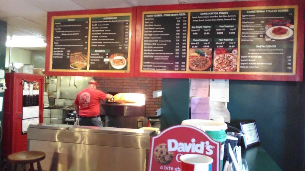 Rick & Dianes | restaurant | 62 Main St, Antrim, NH 03440, USA | 6035883388 OR +1 603-588-3388