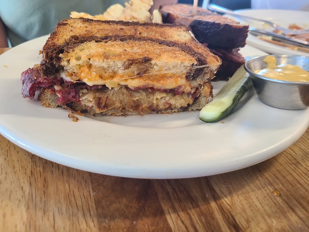 Matts Big Breakfast | restaurant | 7507 W Rose Garden Ln #107, Glendale, AZ 85308, USA | 6232599836 OR +1 623-259-9836