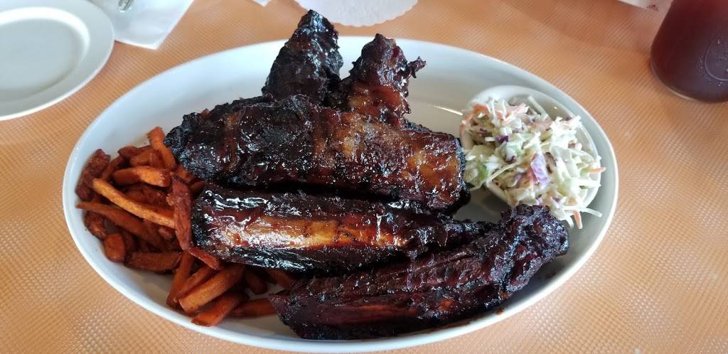 Lucilles Smokehouse Bar-B-Que | restaurant | 23760 El Toro Rd, Lake Forest, CA 92630, USA | 9495817427 OR +1 949-581-7427