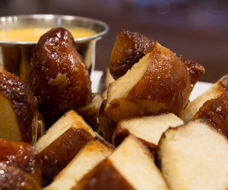 Hunger Paynes Beer & Wine Garden | restaurant | 2700 Miamisburg Centerville Rd Suite 650, Dayton, OH 45459, USA | 9373884878 OR +1 937-388-4878