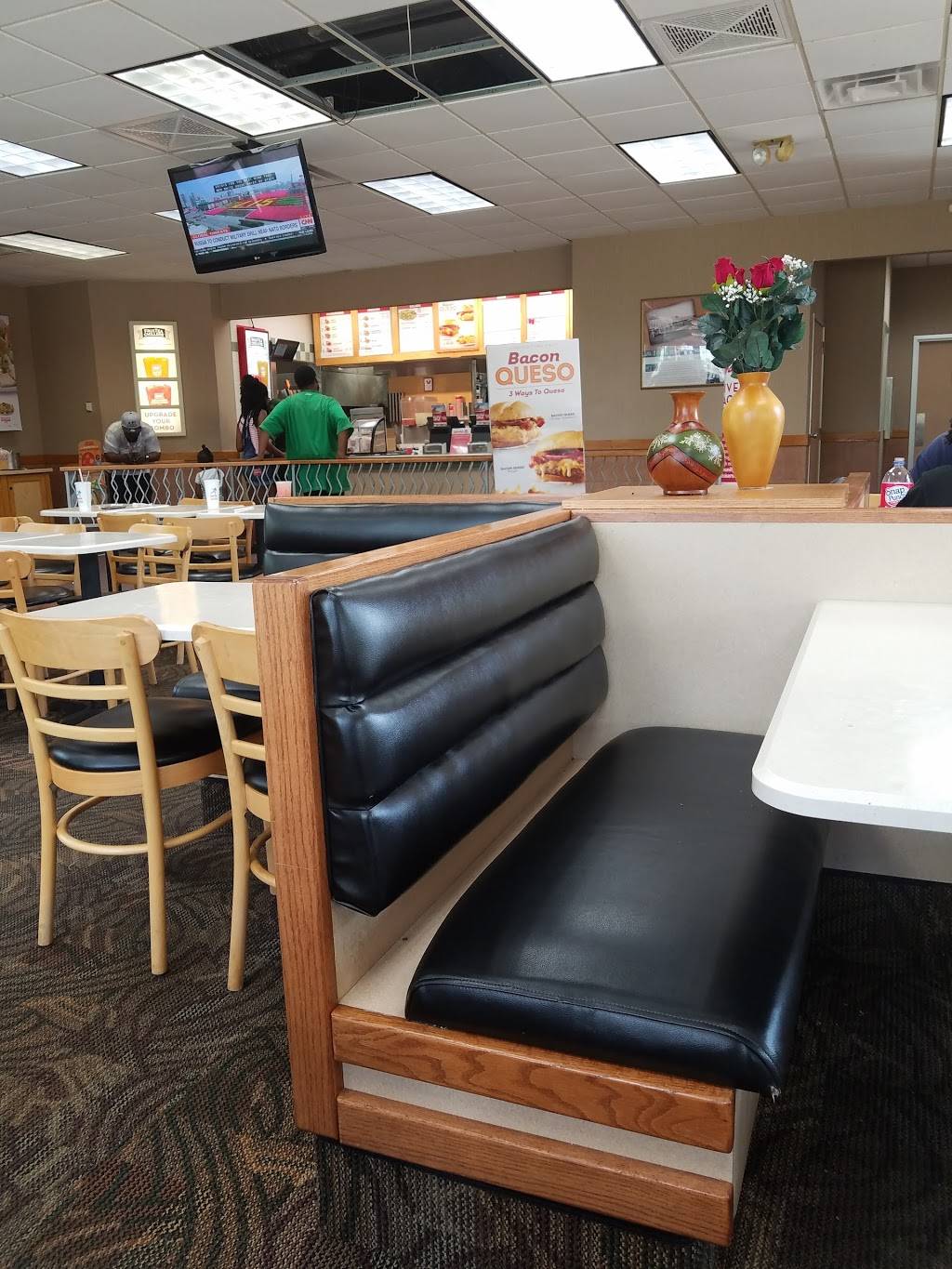 Wendys | restaurant | 3301 Cane Run Rd, Louisville, KY 40211, USA | 5027788778 OR +1 502-778-8778