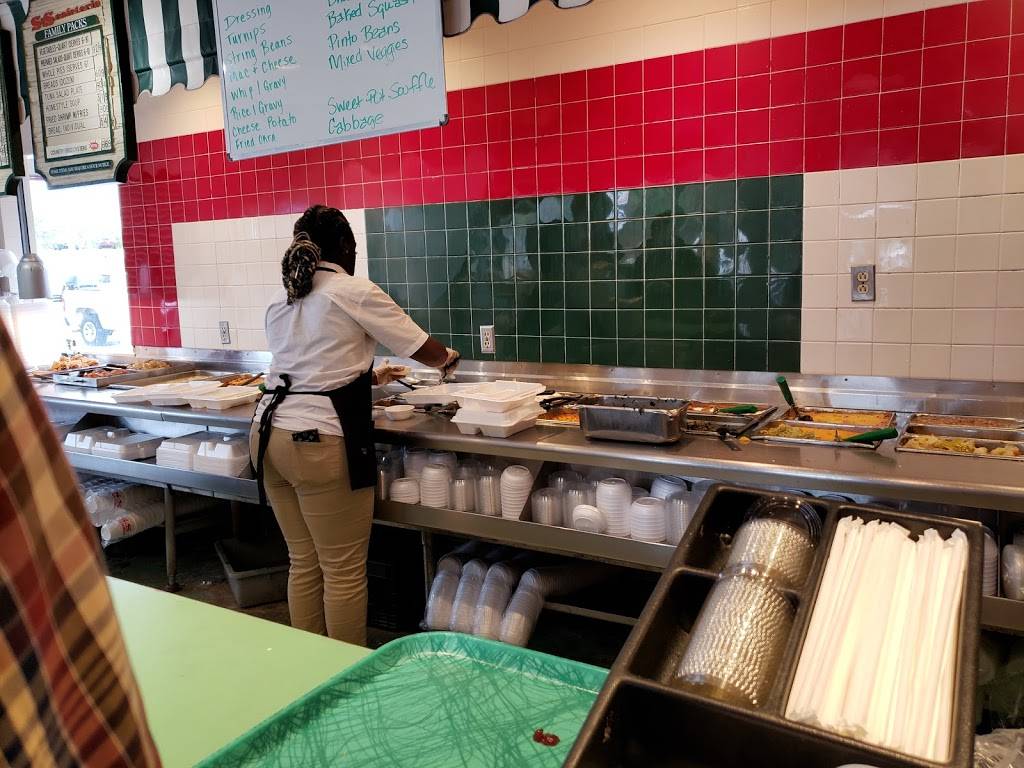 S & S Cafeteria | restaurant | 3724 Bloomfield Village Dr, Macon, GA 31206, USA | 4787885913 OR +1 478-788-5913