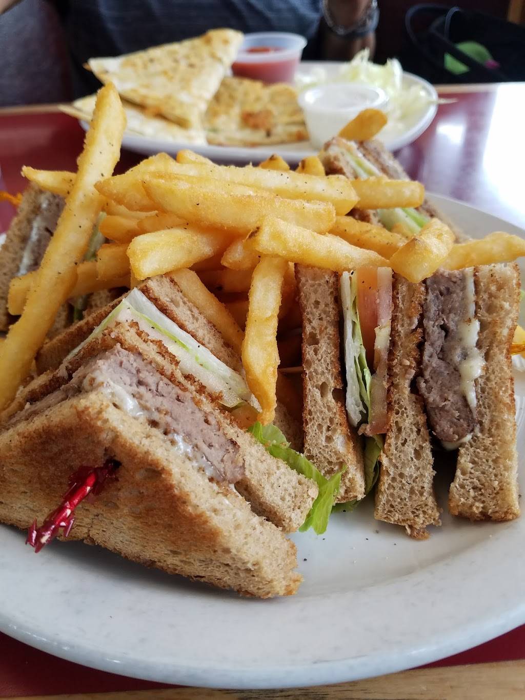 Alexanders Family Restaurant | restaurant | 391 Crescent St, Brockton, MA 02302, USA | 5085848834 OR +1 508-584-8834