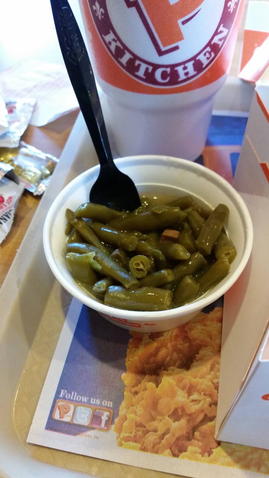 Popeyes Louisiana Kitchen | restaurant | 11350 S Halsted St, Chicago, IL 60628, USA | 7739950527 OR +1 773-995-0527