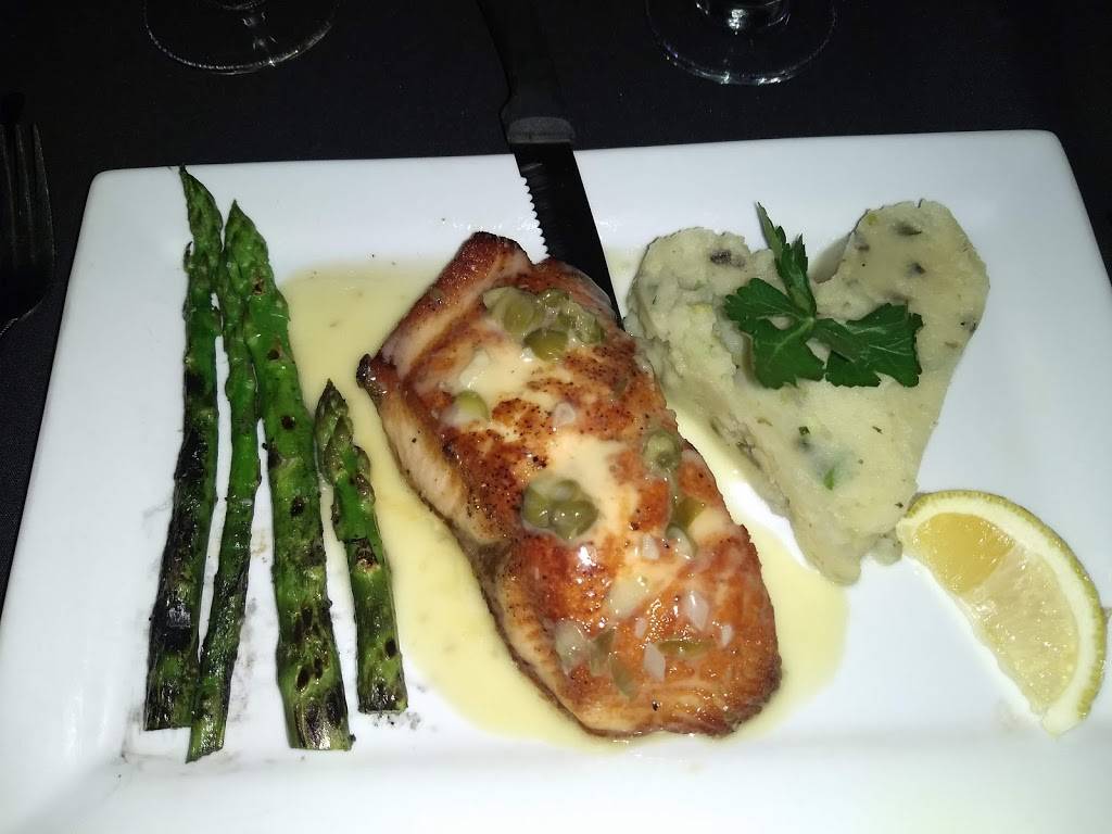 Penumbra Restaurant & Wine Bar | restaurant | 3309 W Fullerton Ave, Chicago, IL 60647, USA | 7737722343 OR +1 773-772-2343