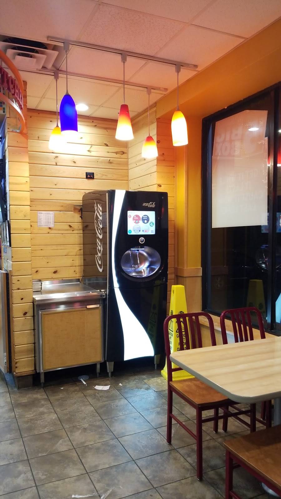 Popeyes Louisiana Kitchen | restaurant | 164-17 Union Tpke, Flushing, NY 11366, USA | 7189693423 OR +1 718-969-3423