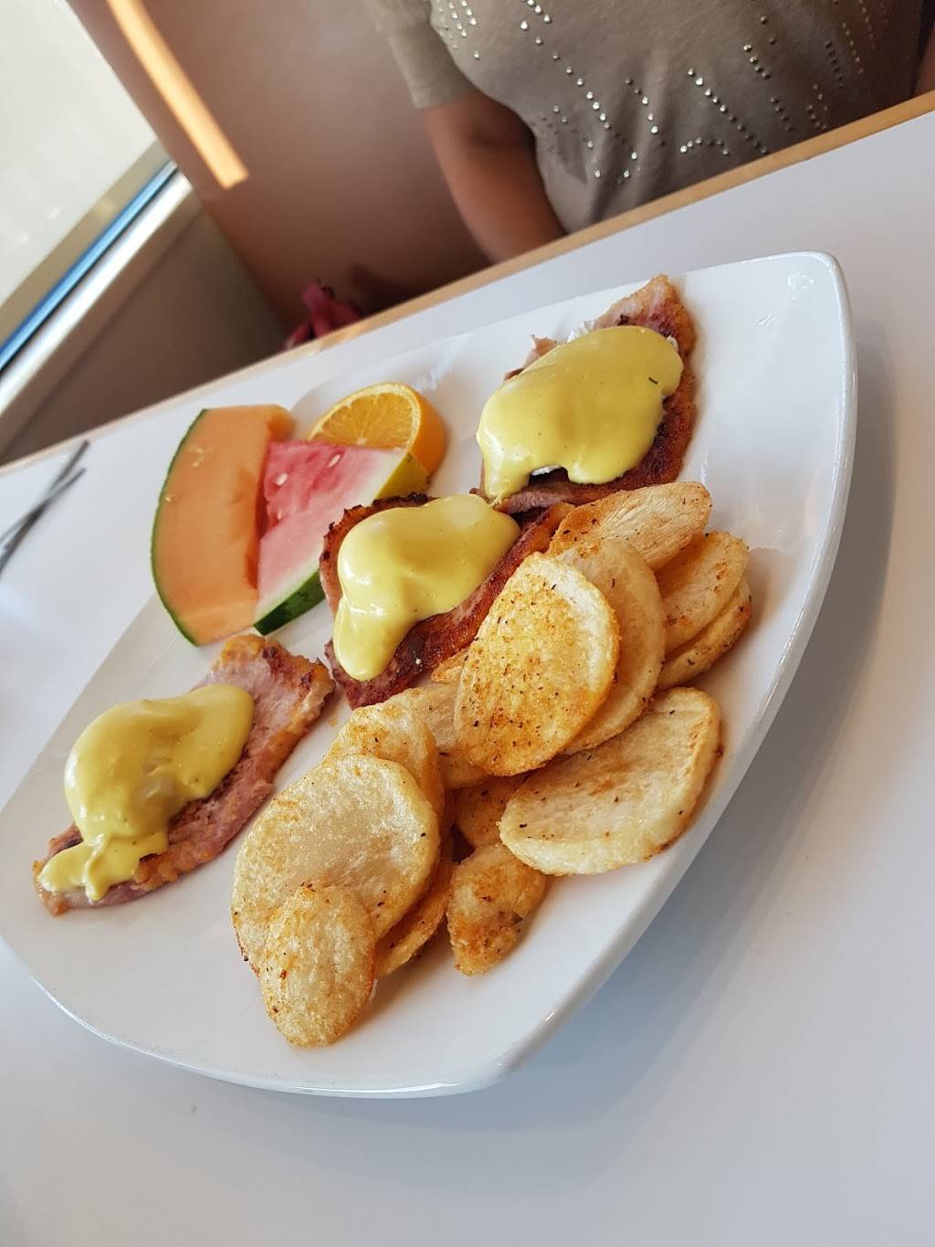 Crepe Castle Restaurant | restaurant | 1272 Simcoe St N, Oshawa, ON L1G 4X4, Canada | 9054040181 OR +1 905-404-0181