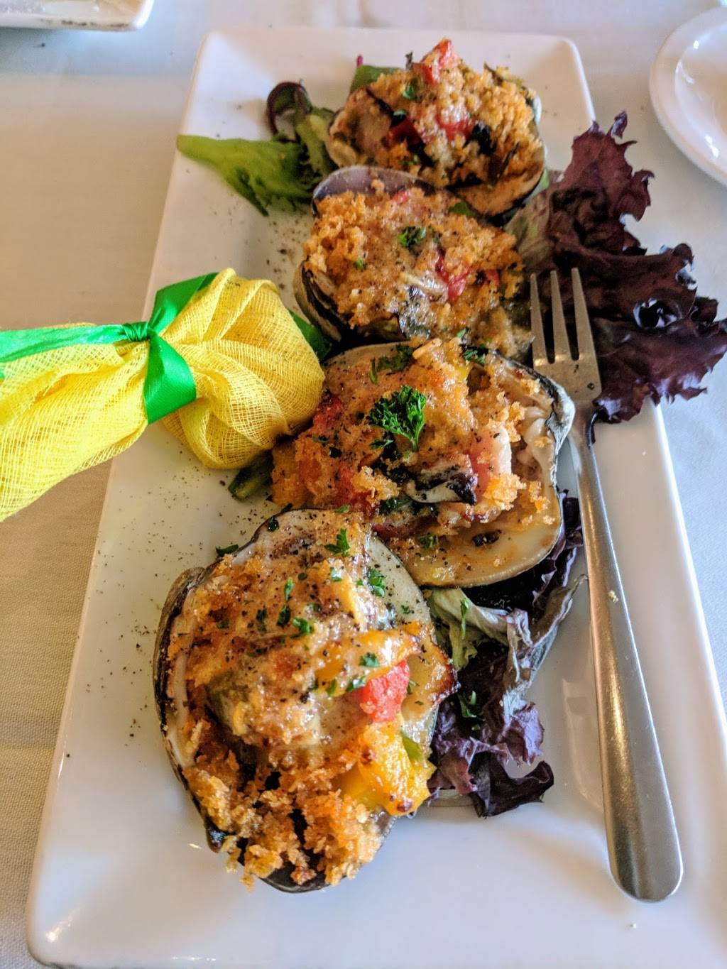 Abigails Grille and Wine Bar | restaurant | 4 Hartford Rd, Weatogue, CT 06089, USA | 8602641580 OR +1 860-264-1580