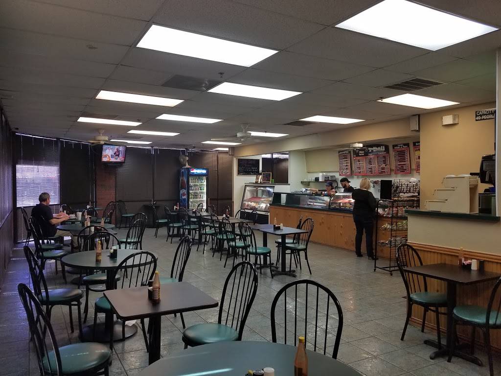 Saras Deli | meal takeaway | 3001 Gateway Dr # 110, Irving, TX 75063, USA | 9727532639 OR +1 972-753-2639