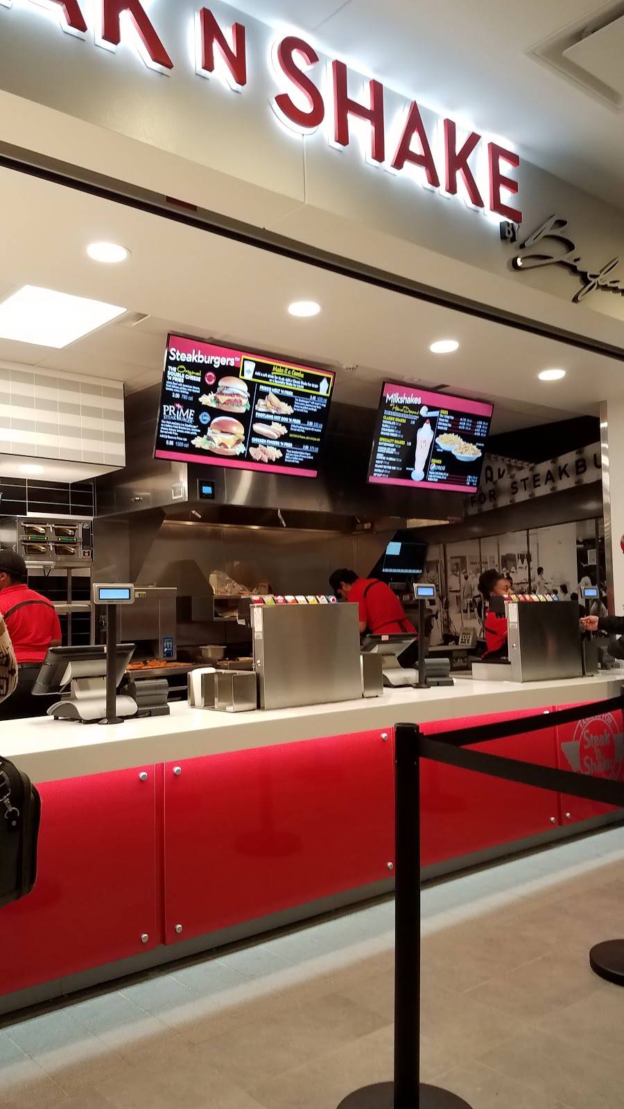Steak n Shake | restaurant | Sam Houston State University, 1802 Ron Randleman Blvd, Huntsville, TX 77340, USA | 9362941931 OR +1 936-294-1931