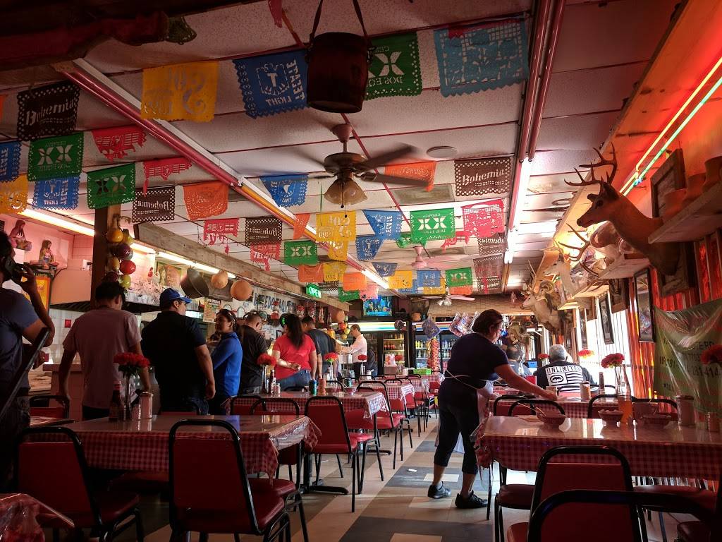 Taqueria Laredo | restaurant | 115 Cavalcade St, Houston, TX 77009, USA | 7132139087 OR +1 713-213-9087