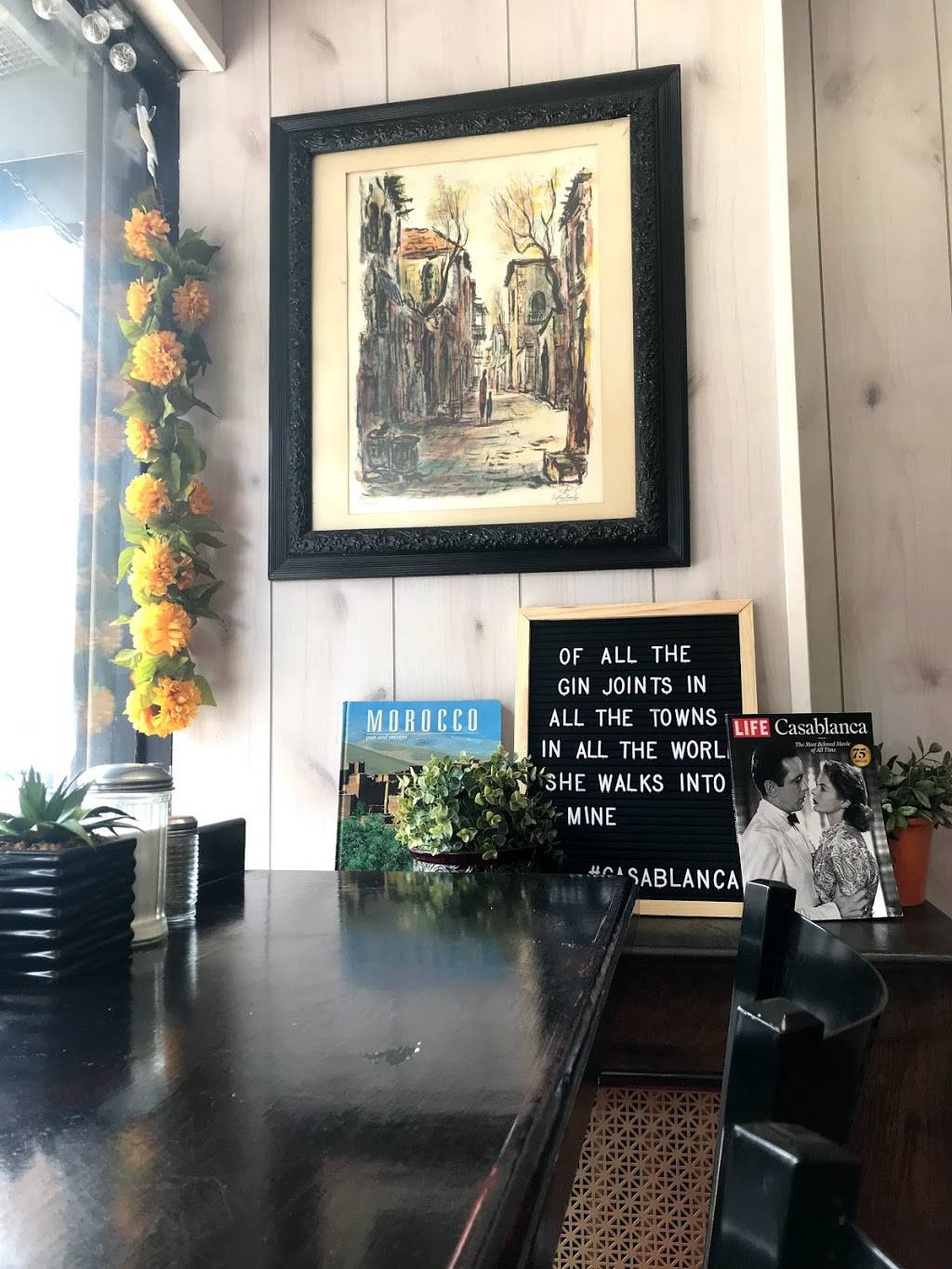 Merzouka Cafe | restaurant | 29-14 Crescent St, Astoria, NY 11102, USA | 7182556369 OR +1 718-255-6369