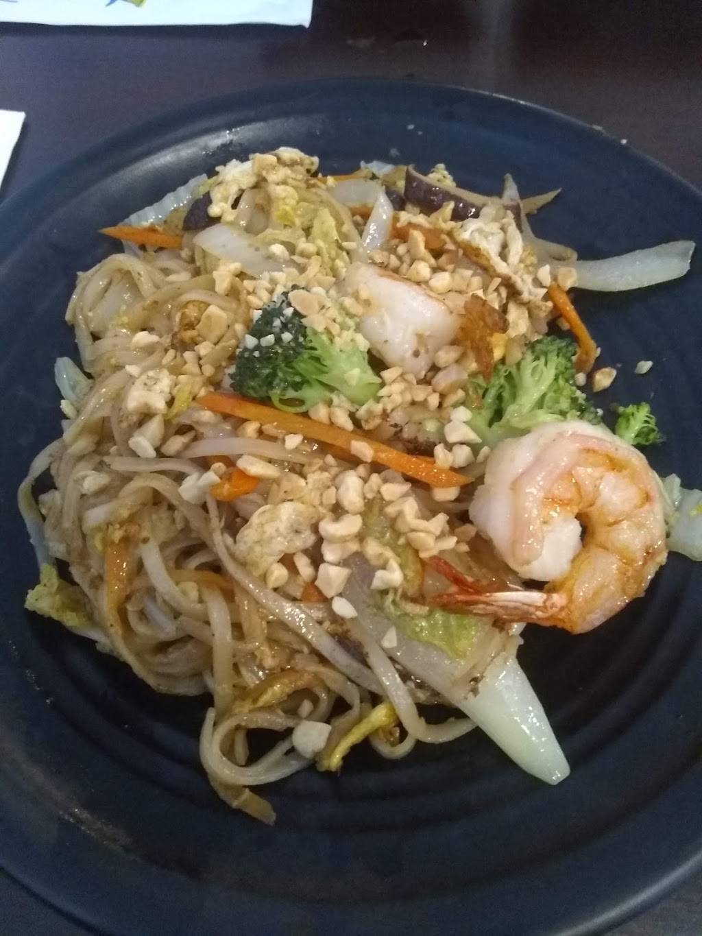 Yummy Asian Fusion | restaurant | 6814 4th Ave, Brooklyn, NY 11220, USA | 7188333068 OR +1 718-833-3068