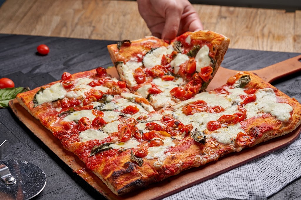 Blocks Pizza | meal delivery | 1447 Washington Ave, Miami Beach, FL 33139, USA | 3057638788 OR +1 305-763-8788