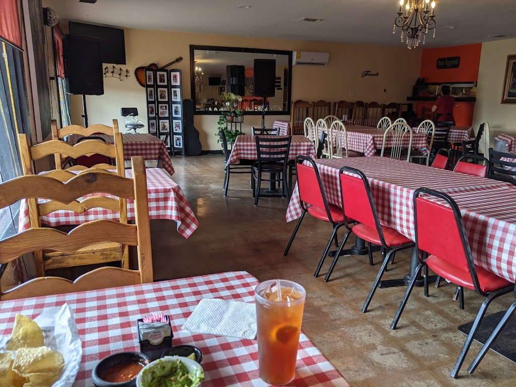 Candilejas Restaurant | restaurant | 701 S Marienfeld St, Midland, TX 79701, USA | 4327045516 OR +1 432-704-5516