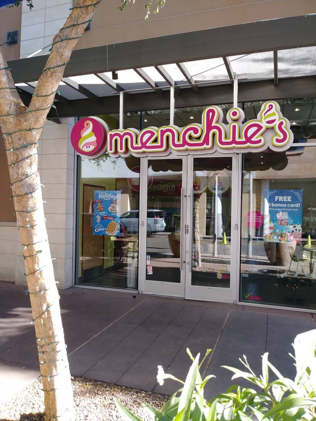 Menchies Frozen Yogurt | bakery | 15147 N Scottsdale Rd Ste H1-100, Scottsdale, AZ 85254, USA | 4802196880 OR +1 480-219-6880
