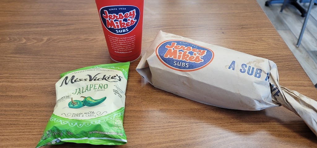Jersey Mike’s | restaurant | 1707 N Collins St, North Arlington, TX 76011, USA | 6822841114 OR +1 682-284-1114