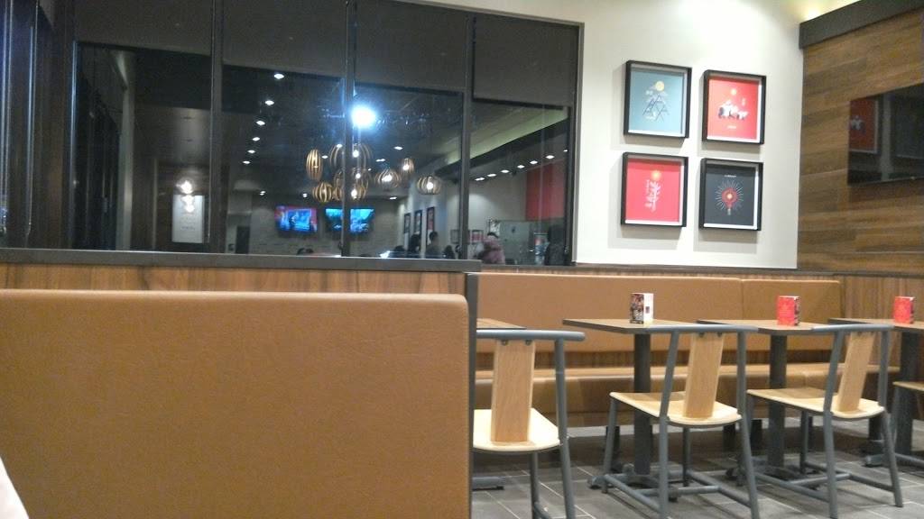 Panda Express | restaurant | 1338 US-290, Elgin, TX 78621, USA | 5122852266 OR +1 512-285-2266